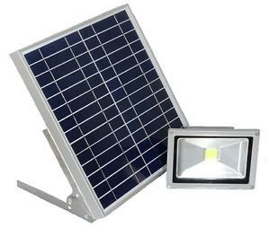 Luz de inundación Movimiento-Activada llevada accionada solar de la MAZORCA verde de la energía con 700lumen