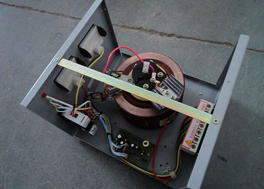 Regulador de voltaje automático industrial de 2 KVA SVC del poder más elevado AVR 110V/220V